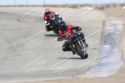 media/Nov-26-2023-TrackDaz (Sun) [[64ad8cfd8f]]/Mock Race/Outside Grapevine/